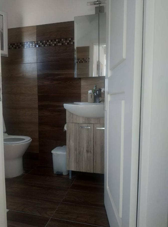 Spiros Apartments Livadia  المظهر الخارجي الصورة