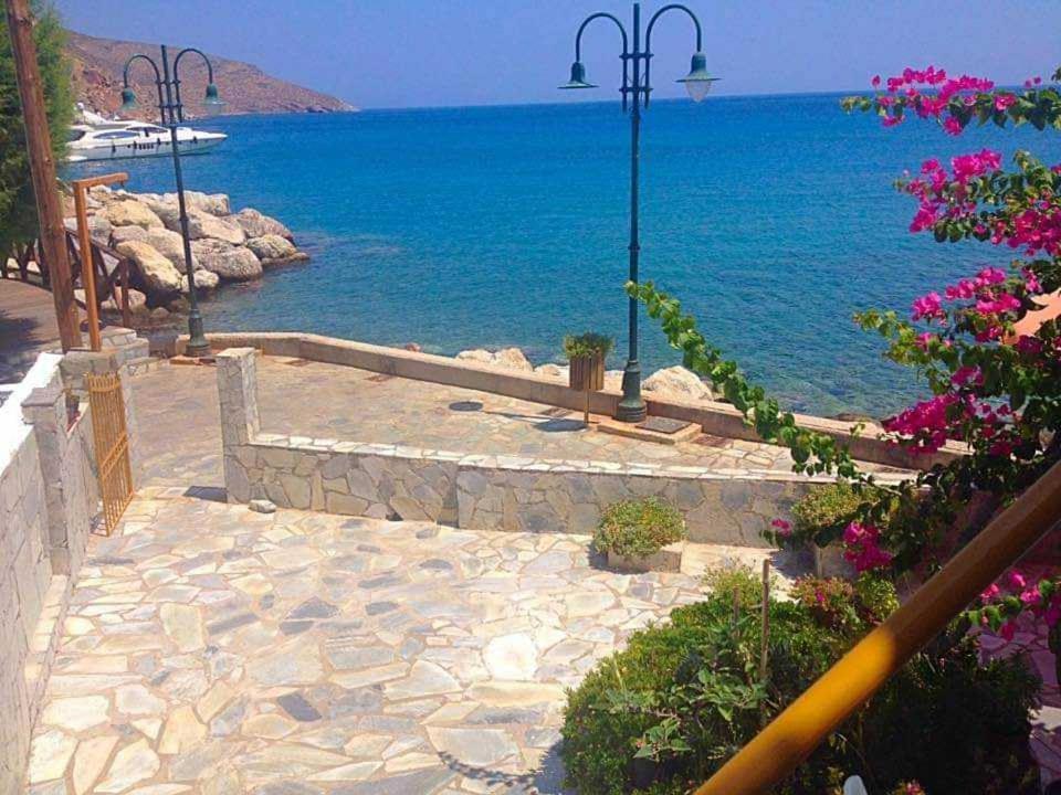 Spiros Apartments Livadia  المظهر الخارجي الصورة
