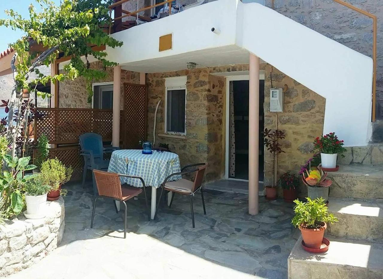 Spiros Apartments Livadia  المظهر الخارجي الصورة