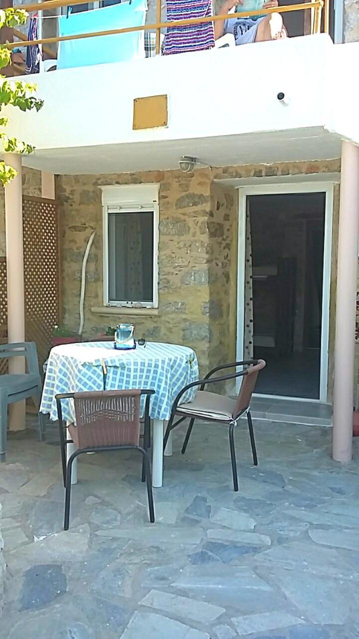 Spiros Apartments Livadia  المظهر الخارجي الصورة